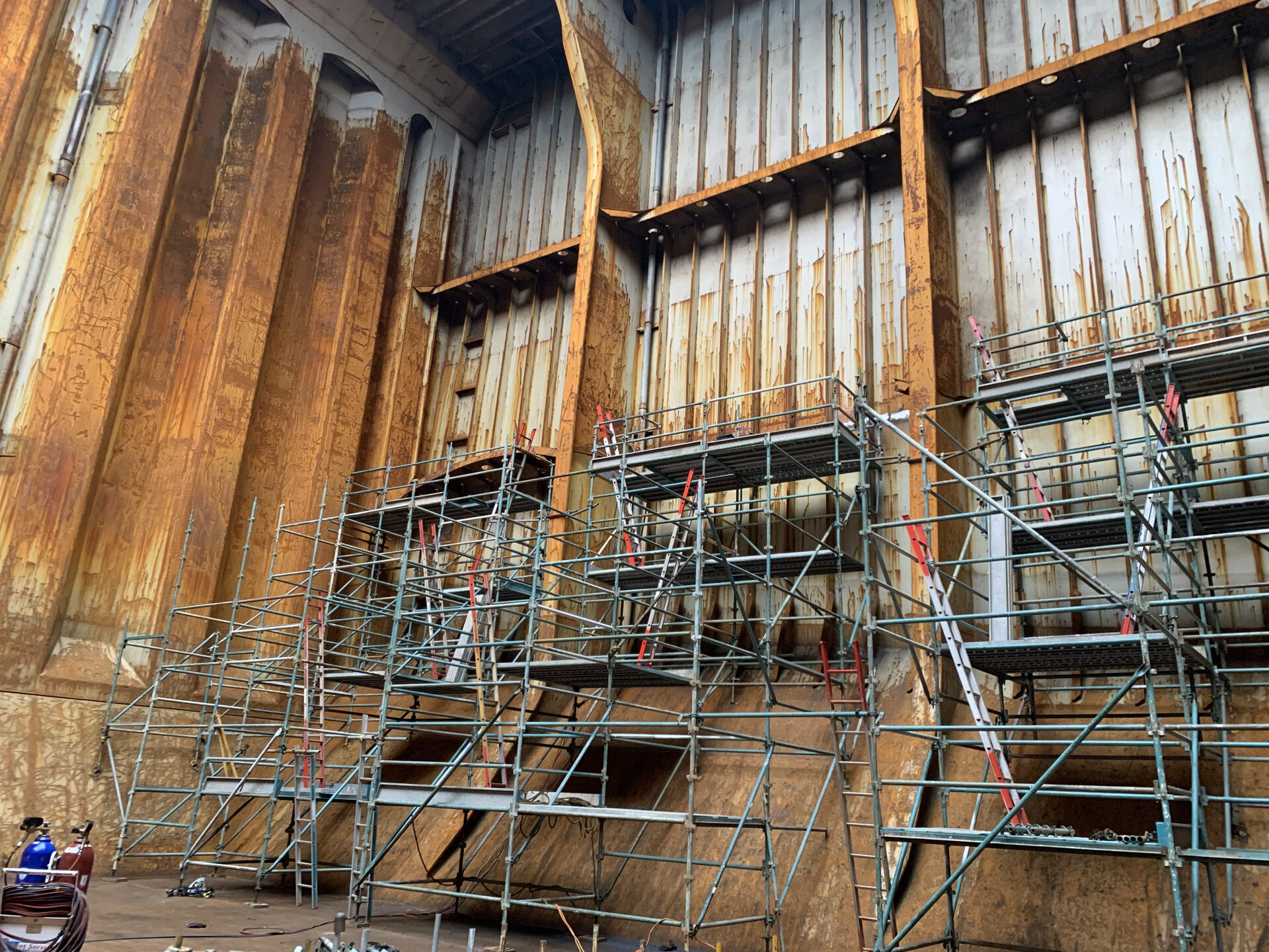 Cargo hold repair